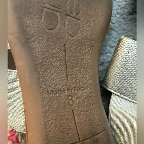 Andre Assous Gold Metallic Slip On Flat Stretch Sandals 8 - Picture 7 of 7